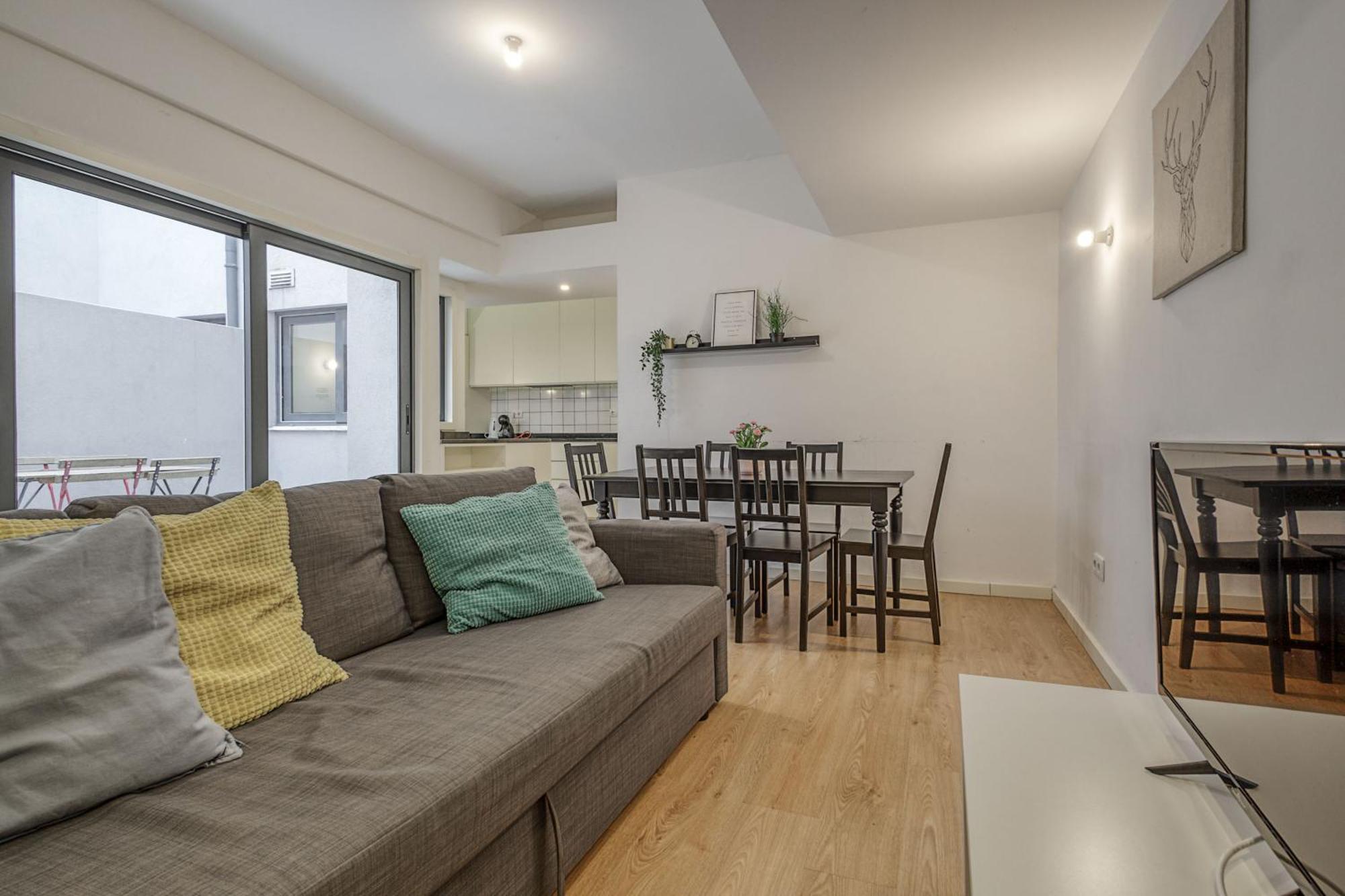 Travel And Live Apartments Porto Quarto foto