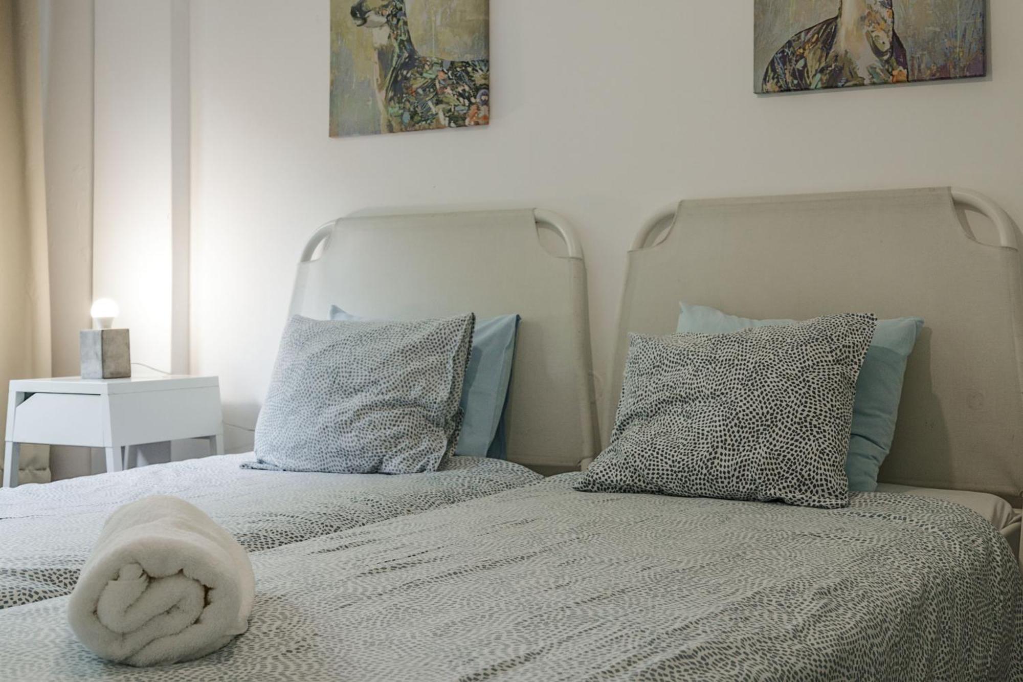 Travel And Live Apartments Porto Quarto foto